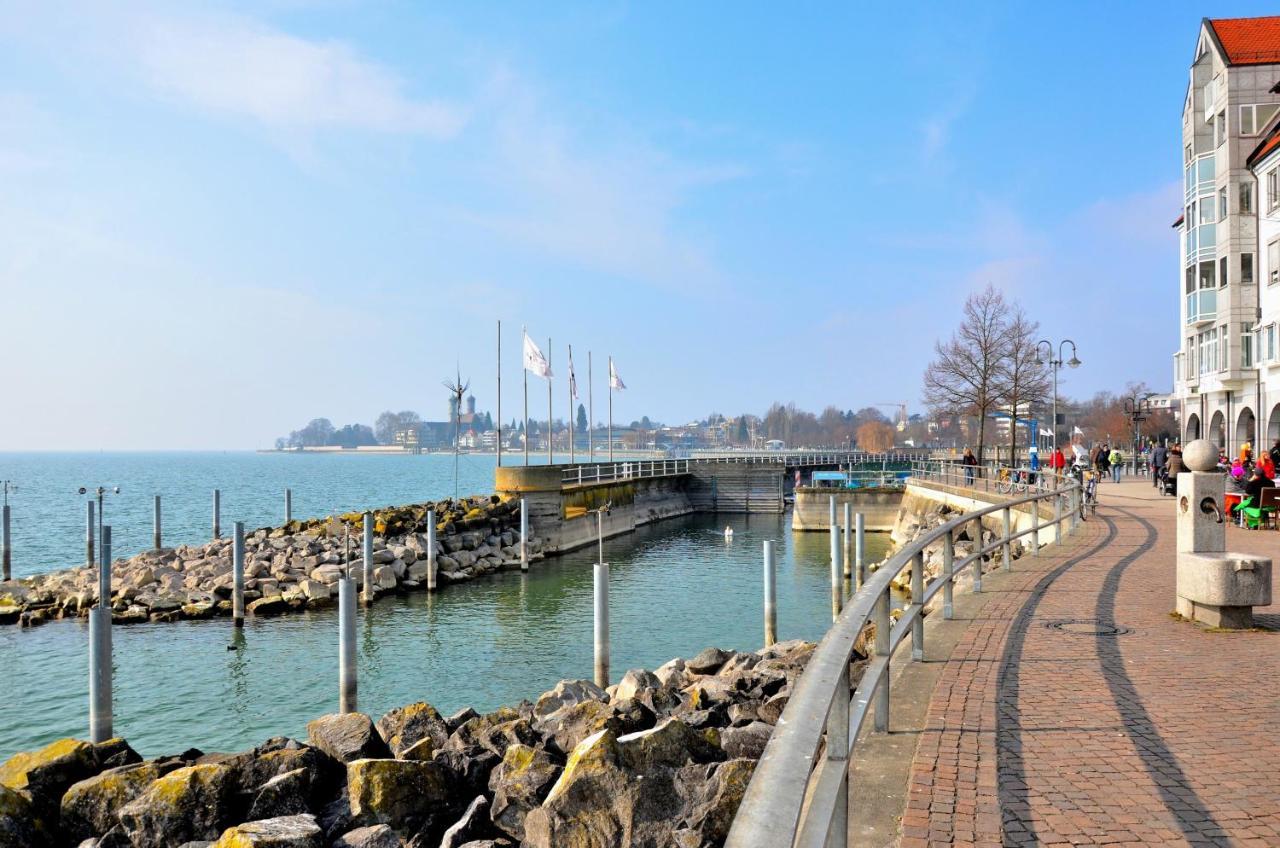 Louise'S City Apartment An Der Uferpromenade Friedrichshafen Exterior photo